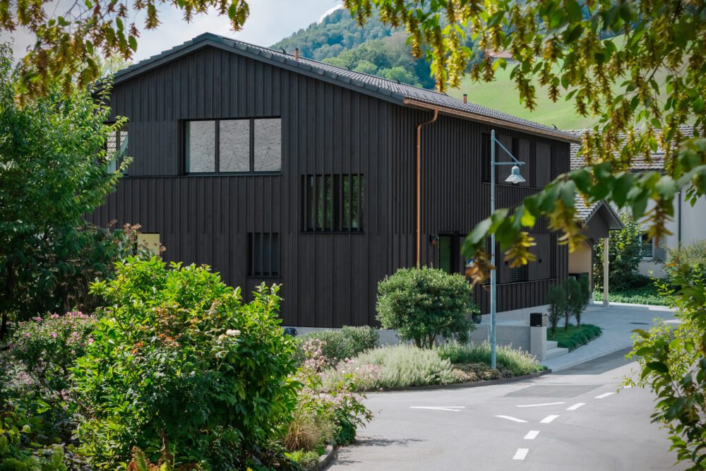 2403-EFH Ziegelhüttenstrasse_DJI_0288_WEB_sRGB